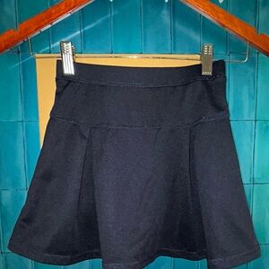 KID/CHILD Izod Black Circle Skater Skirt | Skort | Can be a school uniform